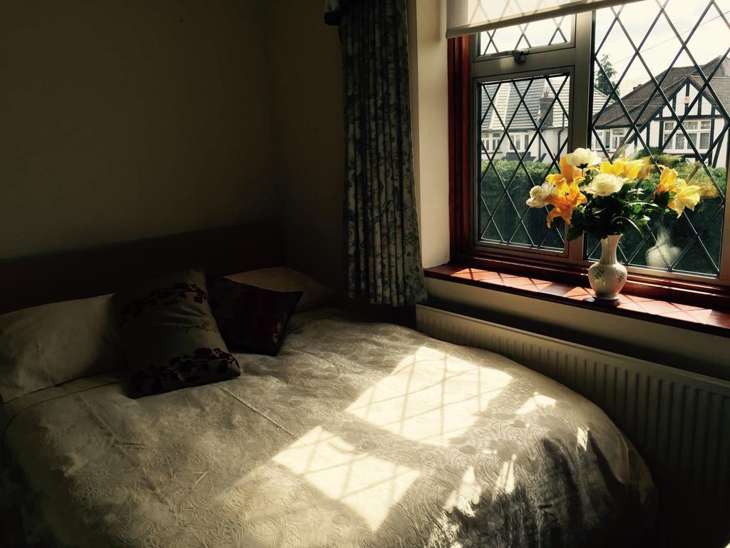 Edgware B&B Barnet Exteriör bild