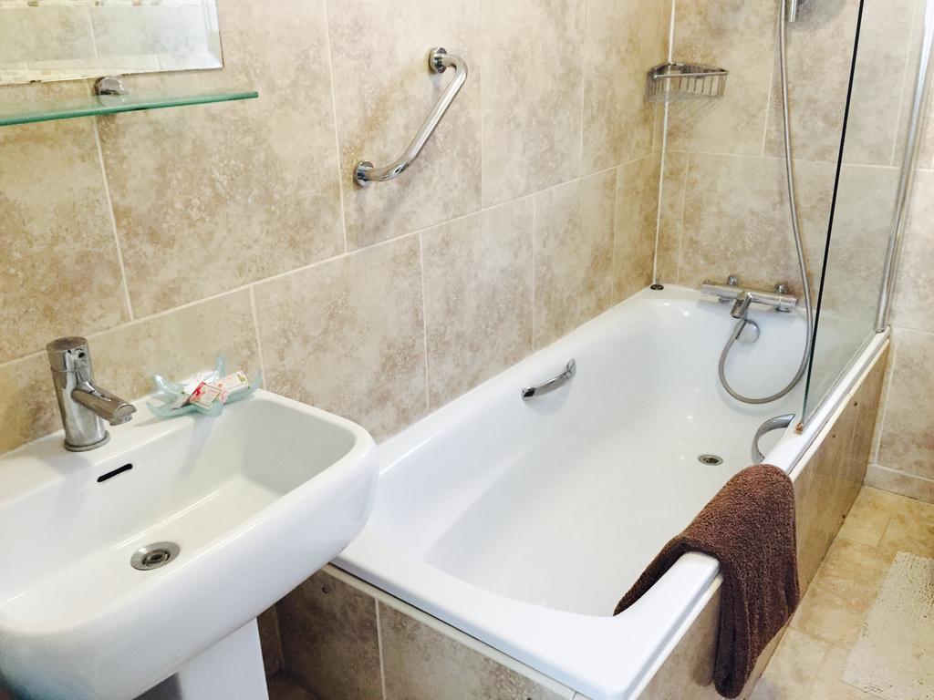 Edgware B&B Barnet Exteriör bild